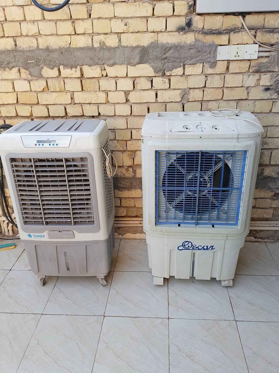 كمفورات عدد 2 عل فحص لوحده ب ٧٥ شارع 80 قرب مسجد الرحمن ***********  ***********
