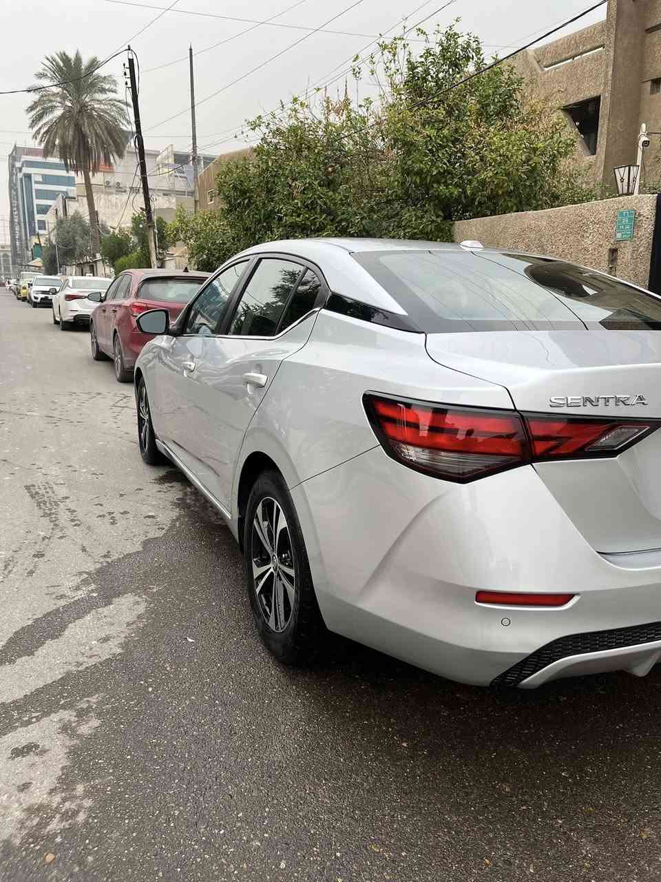 السلام عليكم ..

للبيع نيسان سنترا فئة SV موديل ٢٠٢٣ جاهزة اي نقص مابيها 
مواصفات السيارة بصمه ويل كب رادار امامي وجانبي وتحديد مسار
الحادث سطحي بدون دواخل كما موضح في الصور ادناه بيها جاملغ امامي ايسر مبدل بلادي نفس اللون ولايت امامي ايسر مبدل بلادي وبنيد مبدل ومصبوغ .. يعني فقط البنيد صبغ 
سستم ايرباك راجع بلادي ستيرن وبرده 

السيارة ترقيم جديد وبأسمي السنوية 
السعر المطلوب ١٥٠٠٠ $ وبيها مجال بسيط 

مكان السيارة بغداد العرصات للأستفسار ***********
