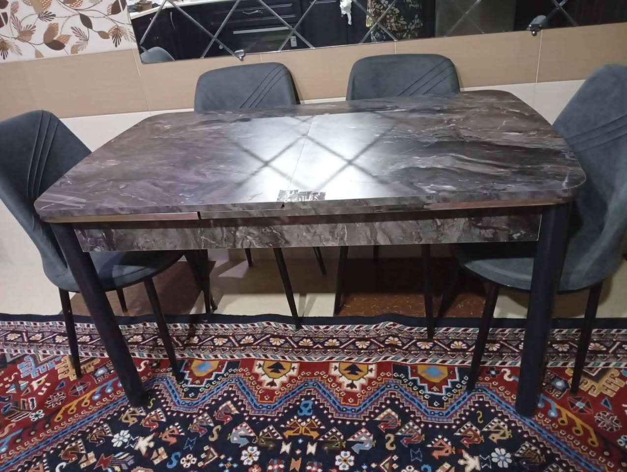 هەرچیتان هەیە وینەی بنیرن بۆتان دەفرۆشم 🌹ئەم مێزو6کورسیە بۆ فرۆشتن زۆر تازەو بێ عەیبه میزەکە گەورەو بچوک دەبێ نرخی 150هەزارو معاملە
شوین سلیمانی


**إذا كنت صاحب هذا الإعلان وتريد حذفه لأي سبب، رجاءا أرسل رسالة إلى الدعم الفني**