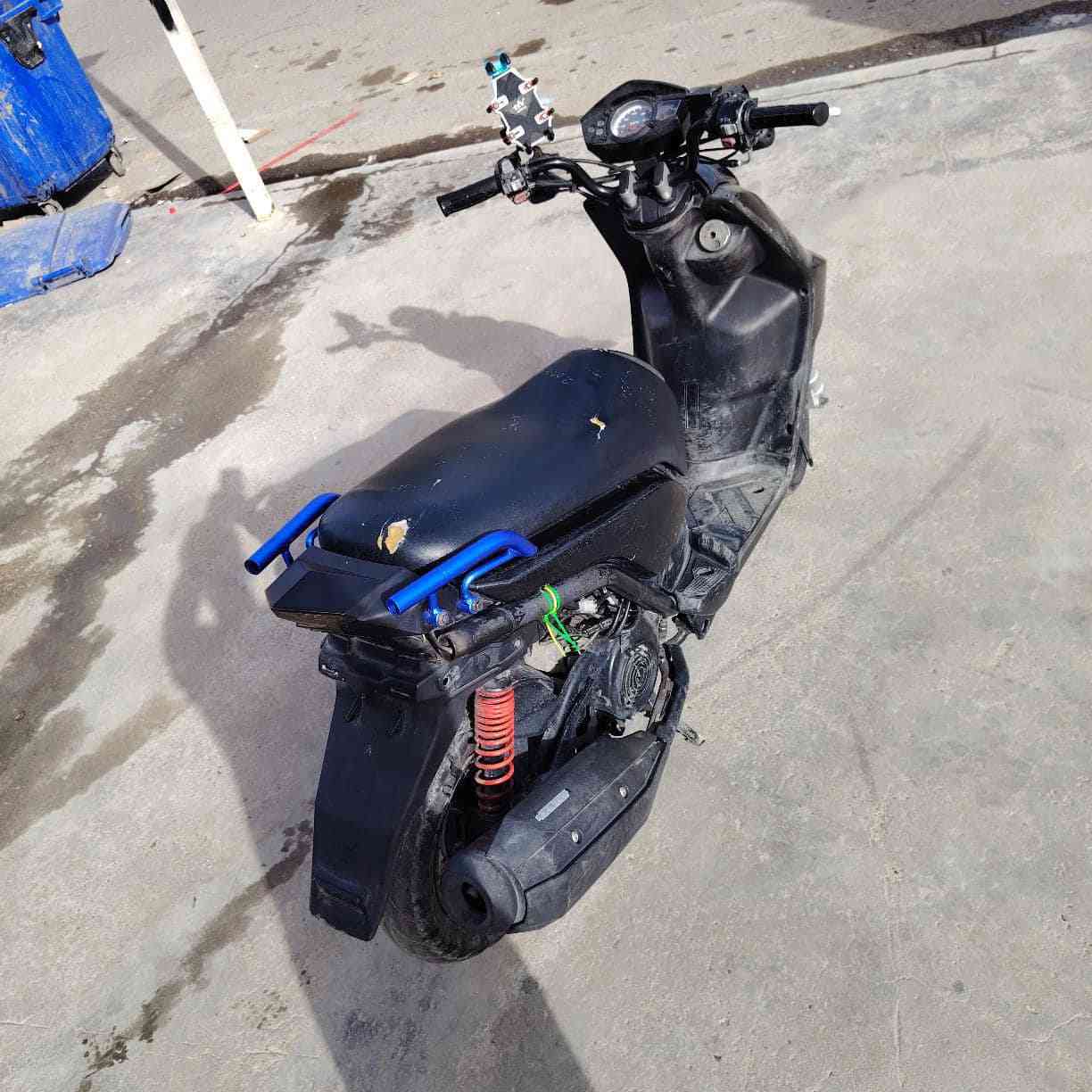 السلام عليكم سكنس جبلي 2014كفاله عامه تاير امامي جديد وبنزات جدد ماشيه41الف حقيقي سبايدر رياضي دراجه فول قوه طياران شلعه ومعدل مكينه مكفوله كهربائيات شغاله مال رمبه مصار 5اشهر من نازله للبيع سعر 900وبيهه مجال حك الجيه ومراوس بسكنس فحل مزود او جيتي ار بدون نطايح مكان الدوره ابو دشير رقم***********
