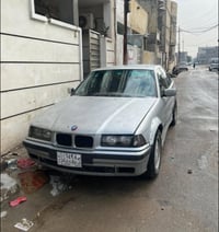 بي ام صقر للبيع سياره وكفت عندي بالباب واني ماعرف بيها صراحه  ابيعها ع...