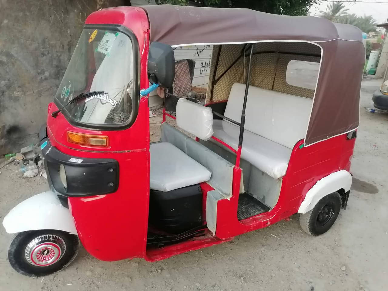 تكتك للبيع باجاج موديل 18 أوراق كامله اصوليه لا تنقيص ولا تبخير كبل للشارع العنوان بغداد الشعلة هاتف ***********
