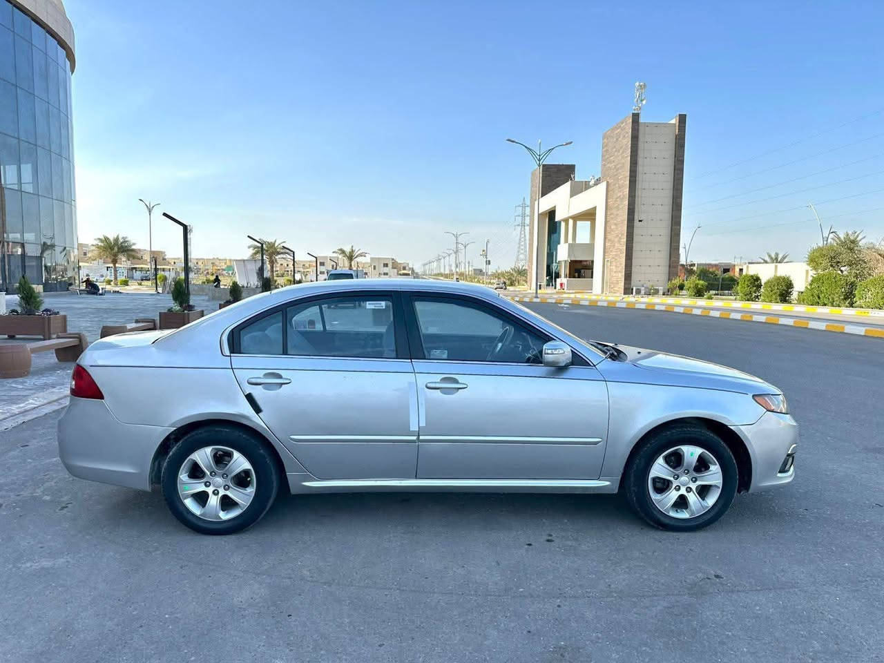 سلام عليكم للمراوس فقط افانتي لو انترا) كيا اوبتيما موديل2009مصبوغه عام بدون دواخل كير محرك دوش المرغوب صدر تبريد تدفئه تايرات كهربائيات كله شرط مواصفاتهه بعد معروفه رقم اربيل شرط التحويل*********** العنوان العلم
