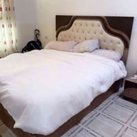 للبيع • سرير • غرفه اخشاب