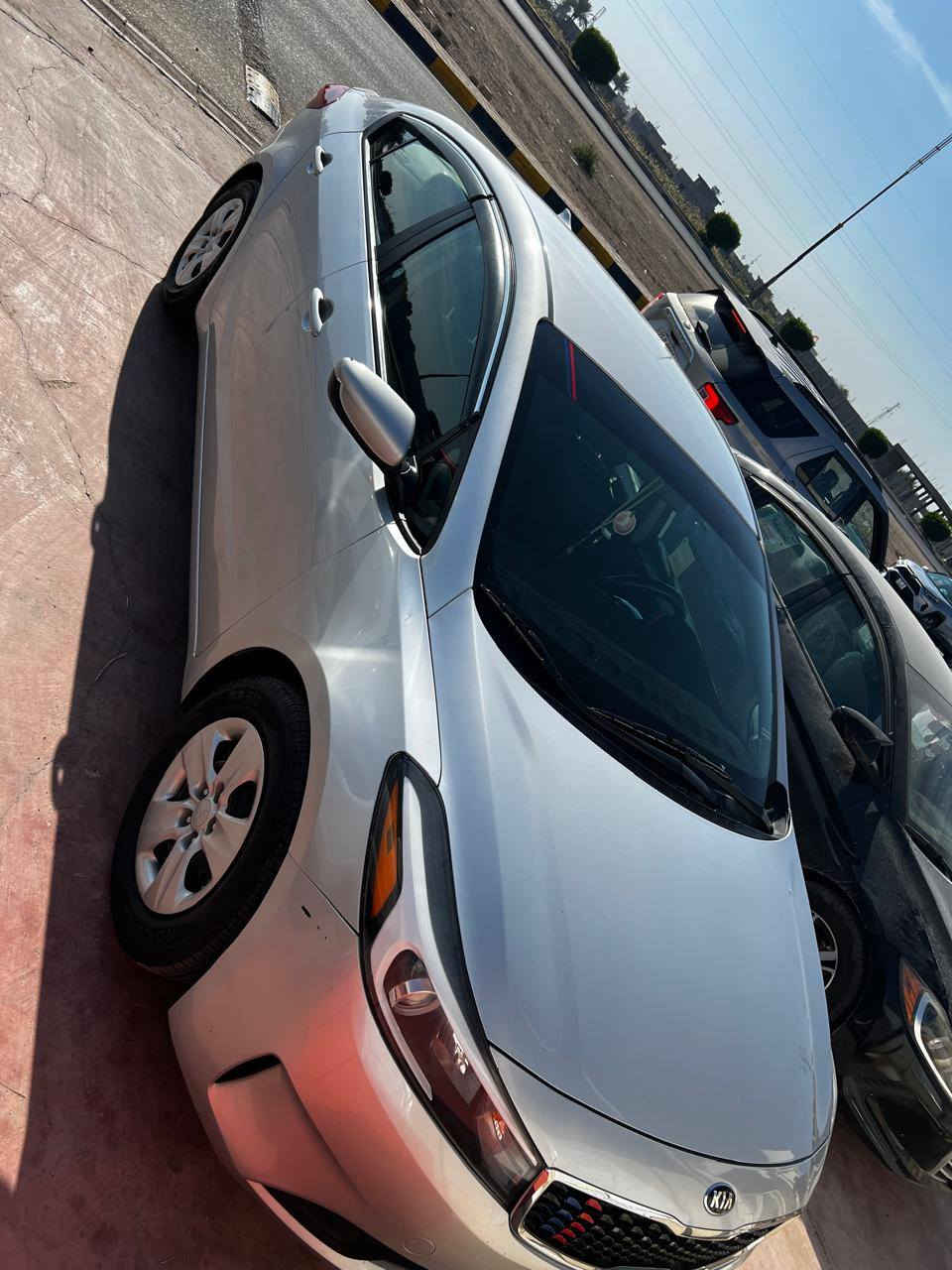 كيا فورتي 2017 وارد امريكي 
ماشيه 94 الف ميل وقابل للزيادة 
السيارة كلش حلوه ونظيفه وداخلها نظيف ما متعوبه 
3 أنظمة قيادة EQO . Normal . Sport
كروز مثبت سرعة
تبريد ثلج
تدفئة 
مكينة 2000 دوش 
زوج تاير امامي جديد
حادثها خلفي حادث امريكا فقط 
الصندوك ربعه من جوه الرقم بي اثر جراد والدعامية الخلفية هم صبغ عمان ما جددته خليته ع وضعه مثل ما مثل ما موضح بالصوره، السياره بچم كبس الشركة شرط 
رقم بغداد دولي الجديد بإسمي تحويل مباشر 
مكان السيارة بغداد الكرخ
للاستفسار ***********
. 
. 
✅علق تم يصلك السعر خاص مباشرةً ⚡💰⚡💰⚡
. 
. 
. 
. 
. 
. 
. 
. 
💥اذا كنت تريد نشر سيارتك تواصل معنا عبر الصفحه.
