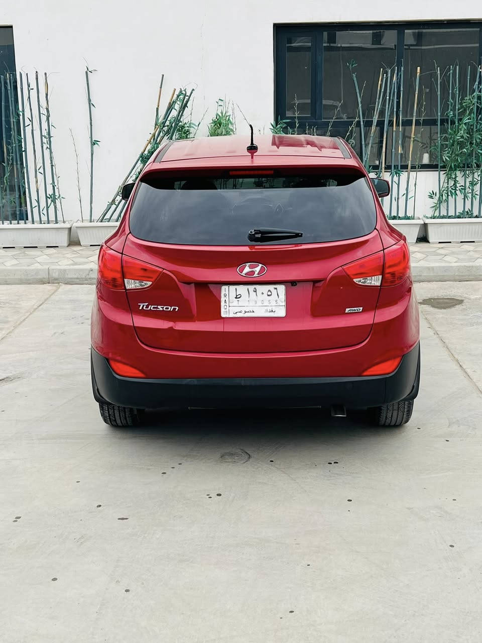 سلام عليكم توسان موديل 2015
سياره داخله كلين بدون حادث 
ماشيه 126 حقيقي
جاهزه من كلشي مابيها نقص برغي
تحكمات ستييرن 
حاكيه 
كشن تدفئه 
بدون ايرباك بجم كبس 
محرك 2000 
تخم تاير حداديه كله جديد 
تحويل ثاني يوم 
***********
مكان السياره بغداد السيديه
