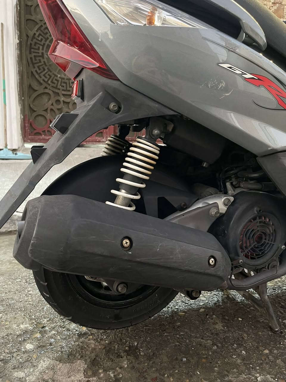 السلام عليكم ثعلب رمبه رمبه رمبه مصارله هواي منزلهه دبل امامي جديد تاير خلفي جديد ادامه كلجات وبيها كلج خلفي رياضي بلادي مكينه مكفوله كفاله عامه الدراجه كلهه بلاديه نكره سلف امانه الله مكينه بلكارتون بس ذاك اليوم رادو يبوكوها وكاسرين الاستيرن والجوزه ويتصلحن (ميحتاج تبديل) بس مالي خلك اسويهن السعر 750 وبيها مجال مكاني الشعب حي البساتين ***********💗
