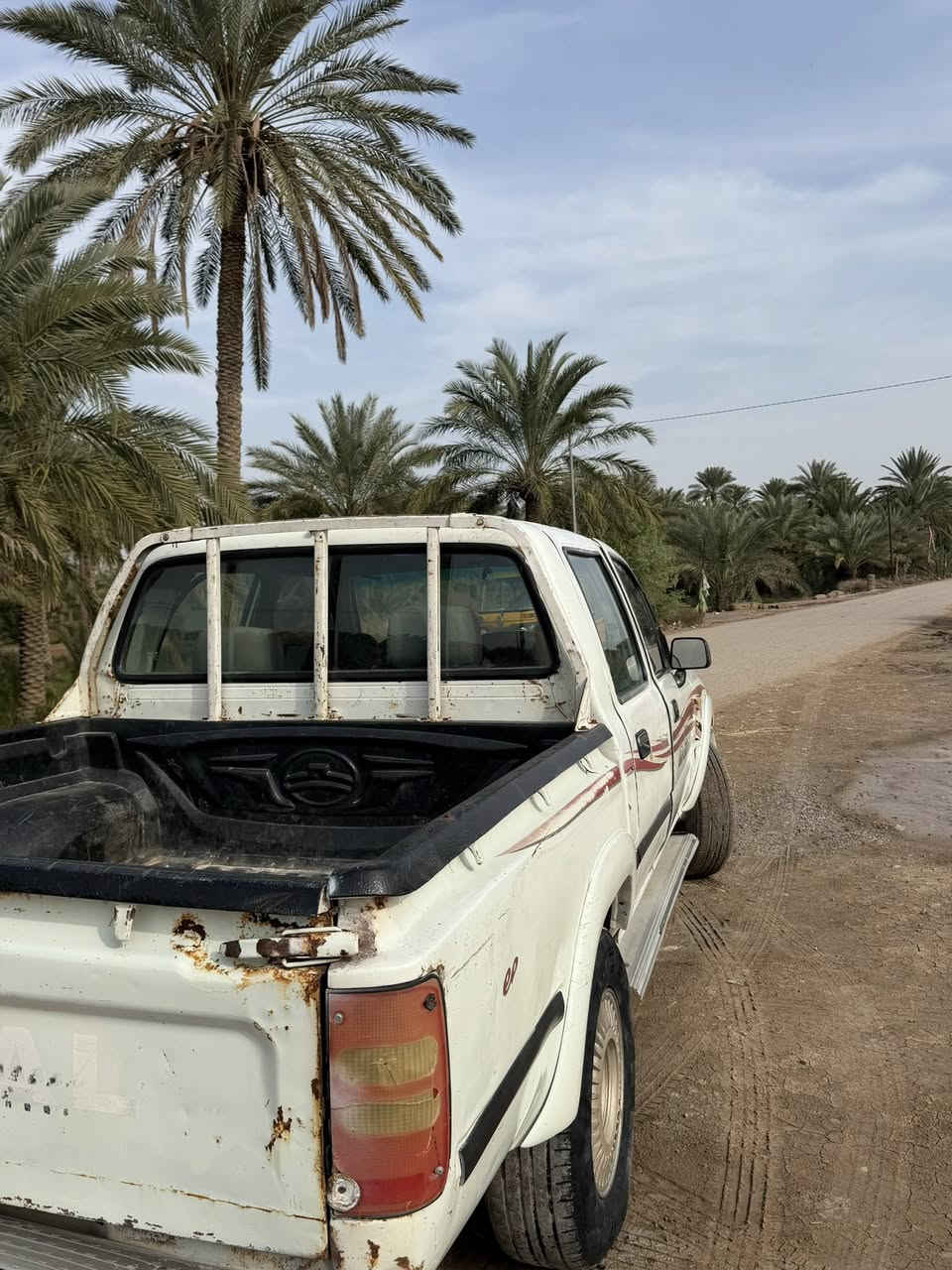 سلام عليكم ادمرااال موديل٢٠٠٨ للبيع
السياره بيههه قاصرين ٢ 
السياره نضيفه مكينه جديده حاويه 
وكير كذالك 
خير وبركه كشرتههه نضيفه عربانتههه كذالك 
***********
ذي قار
