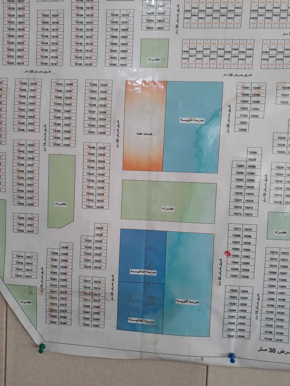 للبيع قطعه ٢٠٠م منطقه الجيازنه ١٥٢٦٥ شارع ٢٠م          ***********                ***********
