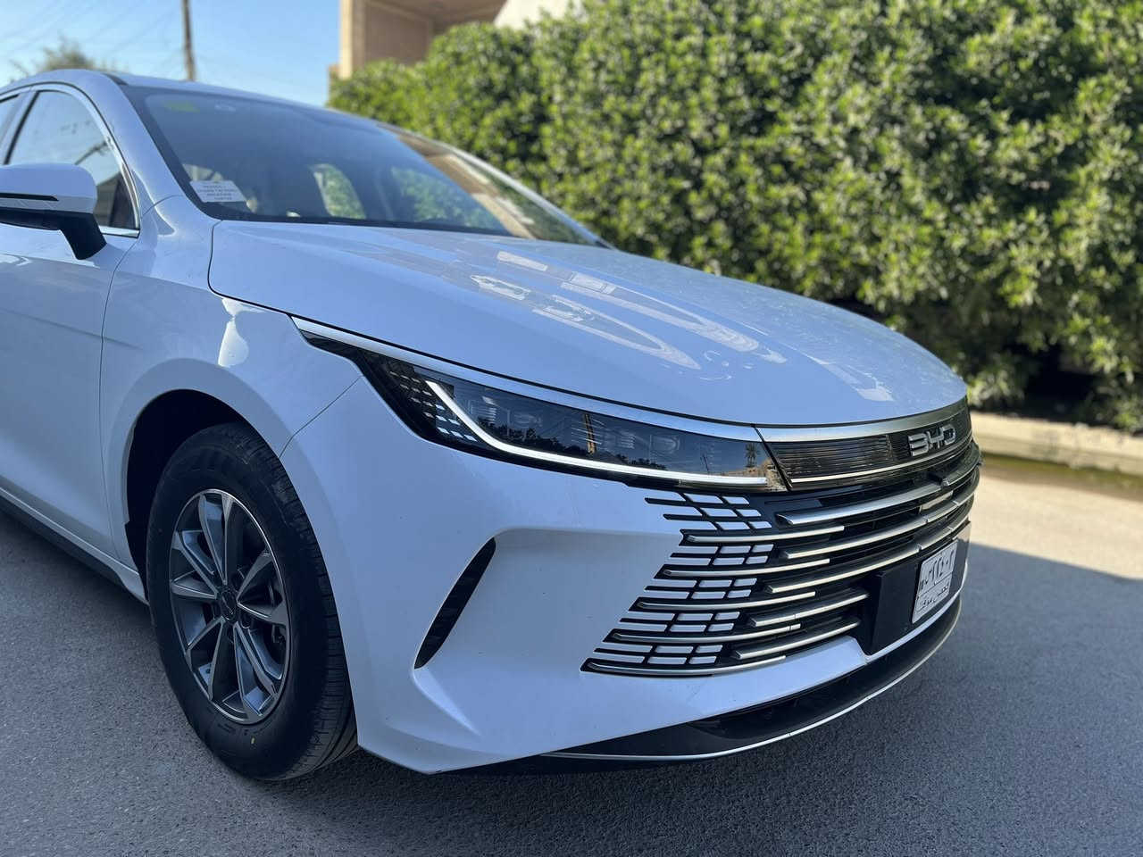 السلام عليكم 
بي واي دي  دستروير بعدها زيرو ماشيه الف  على وضع الشركه 
داخل ابيض وشاشه قلابه   بصمه وكارت مكان بغداد الامين 
السعر 18500          للاستفسار ***********
