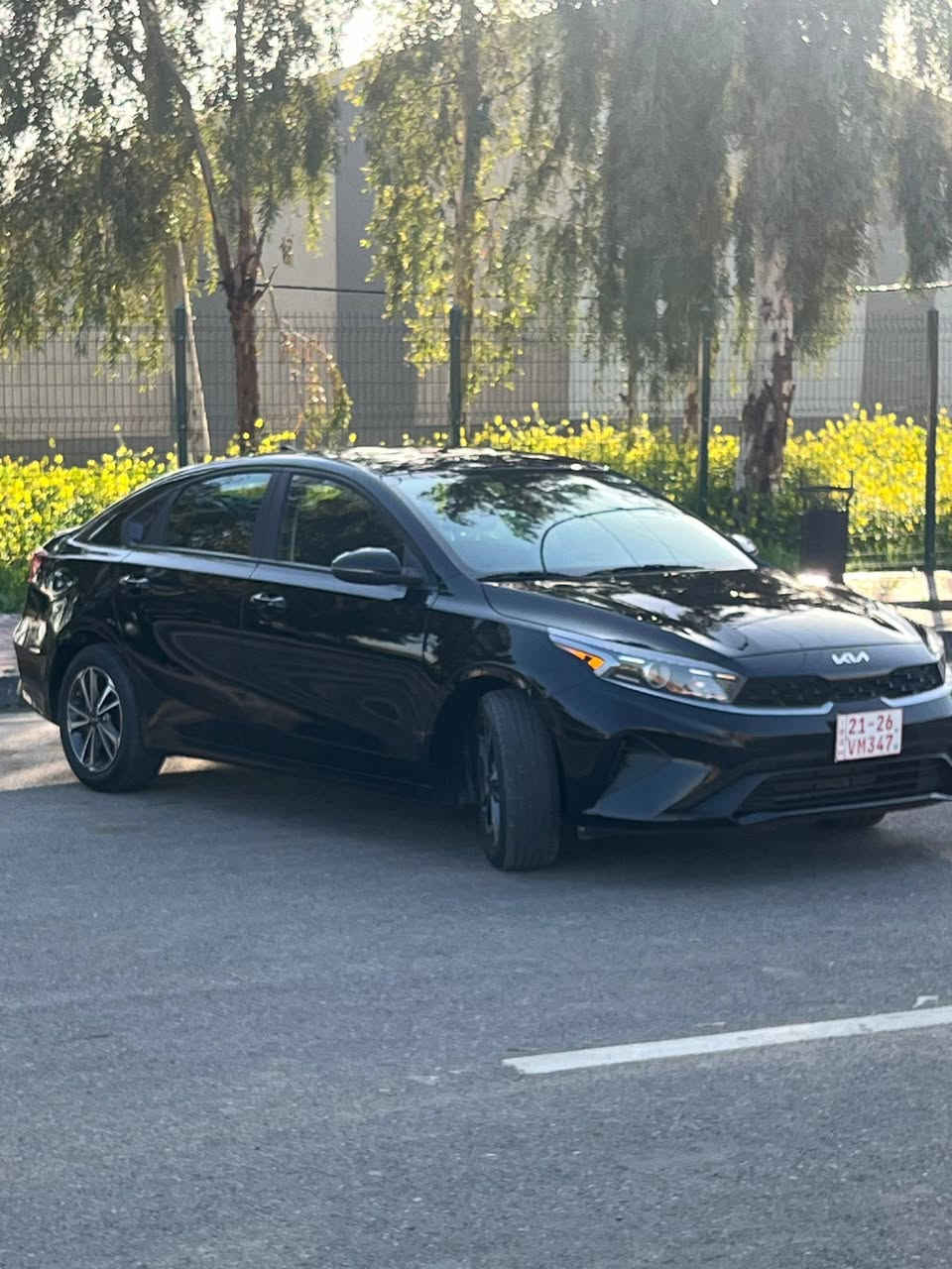 السلام عليكم 
فورتي 
موديل 2024
كاتي شمال ( دخول جديد )
سياره مواصفات 
ثلاثه انظمه قياده سبورت نورمال وسمارت 
نقطه عمياء 
اشاير بالمري 
حساسات قياده ذاتيه تحديد مسار شاشه وكامره 
محرك وكير شرط 
محرك 20 دوش 
ماشيه 16 مايل 
سياره ضررها جاملغ امامي صبغ ودائر الخلفي تعديل بارد 
بدون ايرباكات بدون دواخل
رقم الشاصي مرفق مع الصور  
السعر 142$  وبيها مجال
🛑ملاحظه مهمه
 يرجى الاتصال من  الساعه 9 صباحأ إلى الساعه 9 مساء
#العنوان موصل الجديده شارع بغداد مجاور سنتر بغداد
#مكتب ال رزان للسيارت
***********
***********
