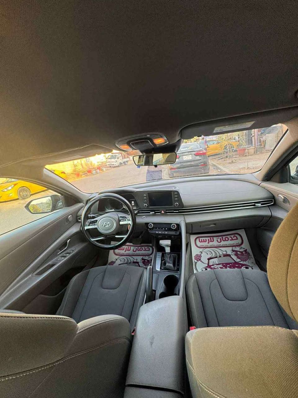 سلام عليكم النتره مديل ٢٣ امريكي بسمي تحويل 
السيارة جاهزه من كلشي السيارة خير من الله كامله من كلشي الشراي يتصل مكان حي الجهاد الرقم ***********
