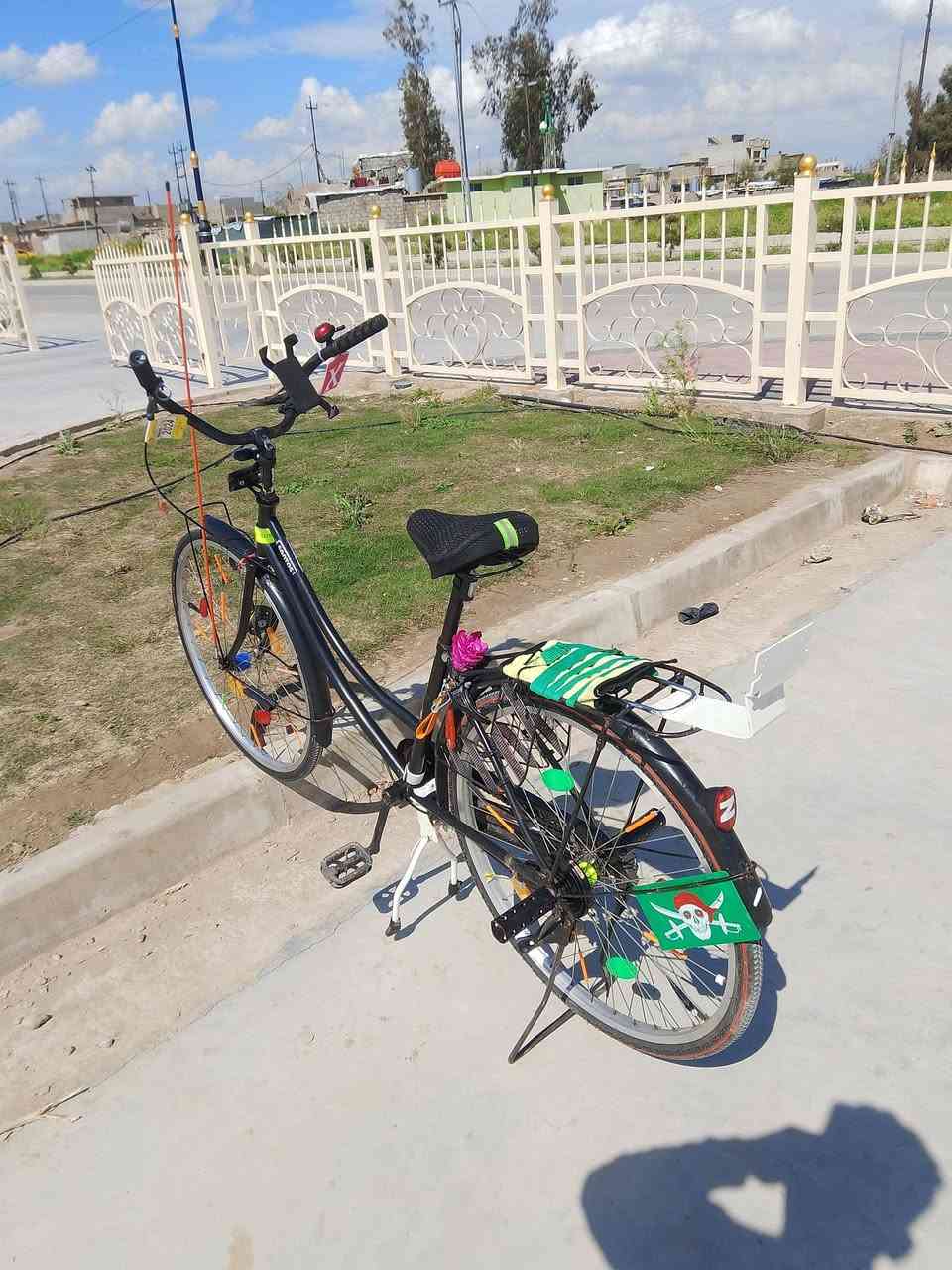 سلام عليكم  بايسكل للبيع حجم 26سعر 110وبي مجال ***********
