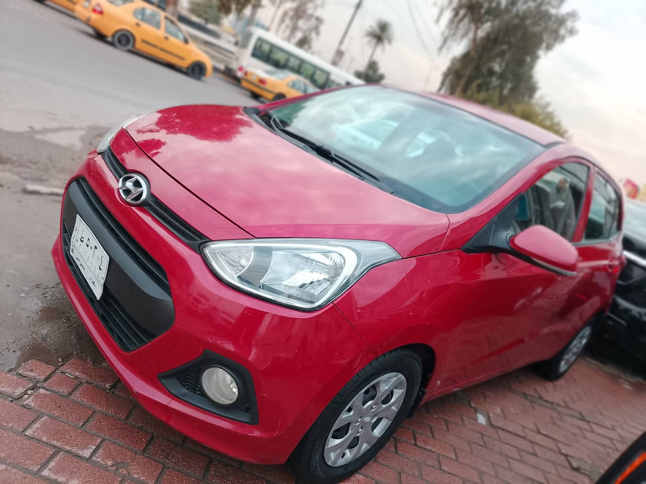 السلام عليكم
هونداي هاشباك موديل 15
سياره بلادي مكفول كفاله عامه كير محرك تبريد مكينه كفاله عامه بلادي 
رقم بغداد مشروع وطني تحويل ثاني يوم 
سعار سياره 90بي مجال شي بسيط 
للعنوان بغداد الحبيبيه نتصل تدلل 
***********
