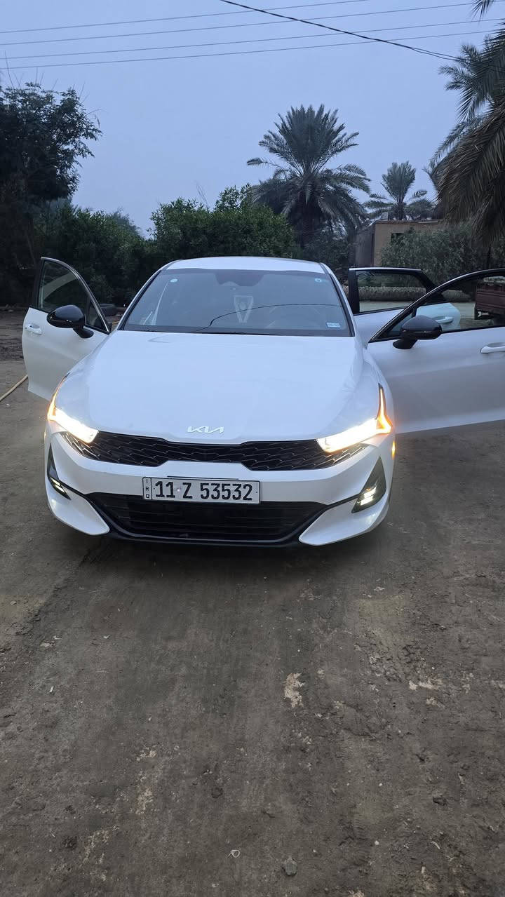 السلام عليكم كي فايف مديل ٢٤ رقم بغداد حرة بسمي ماشية ٤٥الف بيع مستعجل السعر ١٨٥ للاتل*********** المكان الديوانية قضاء غماس
