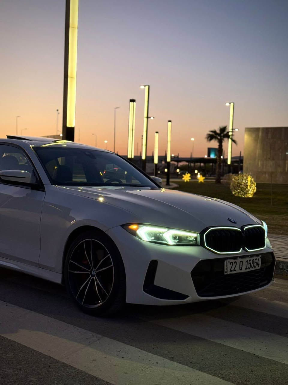 BMW 330 xi 2023 ( M package ) Twin power turbo
ماشيه 27 كيلووو 
المواصفات فول 
ردارات امامي خلفي جانبي
كير المسطح
داخل احمر 
لد متغير الوان
شاشه متصله
وضعيات القياده ( سبورت ، نورمل ، ايكو ) 
سلايد 
كشنات كهرباء 
خزن ميموري وضعيات قياده 
تدفئه كشنات 
قطعتين تبريد 
هيتر ستيرن 
وبعد بيه مواصفات هوايه ممذكوره 
صبغ قطعتين 
للاستفسار ***********
بيع او مراوس مرسدس c او E بغداد, العراق
