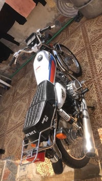 كوت كريمية • موديل 23 • اربعه كير