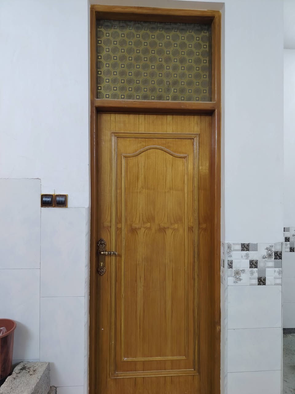 السلام عليكم
اخواي ابواب صاج شغل دراجه اوله بس اني فصلتهن قبل سنه جنت مامكيش هسه اريد اكيش البيت وهنه طوال قياسهن 2متر و15سانتيم العدد 4مكاني الكرغوليه شارع مدرسة المسار 
***********
