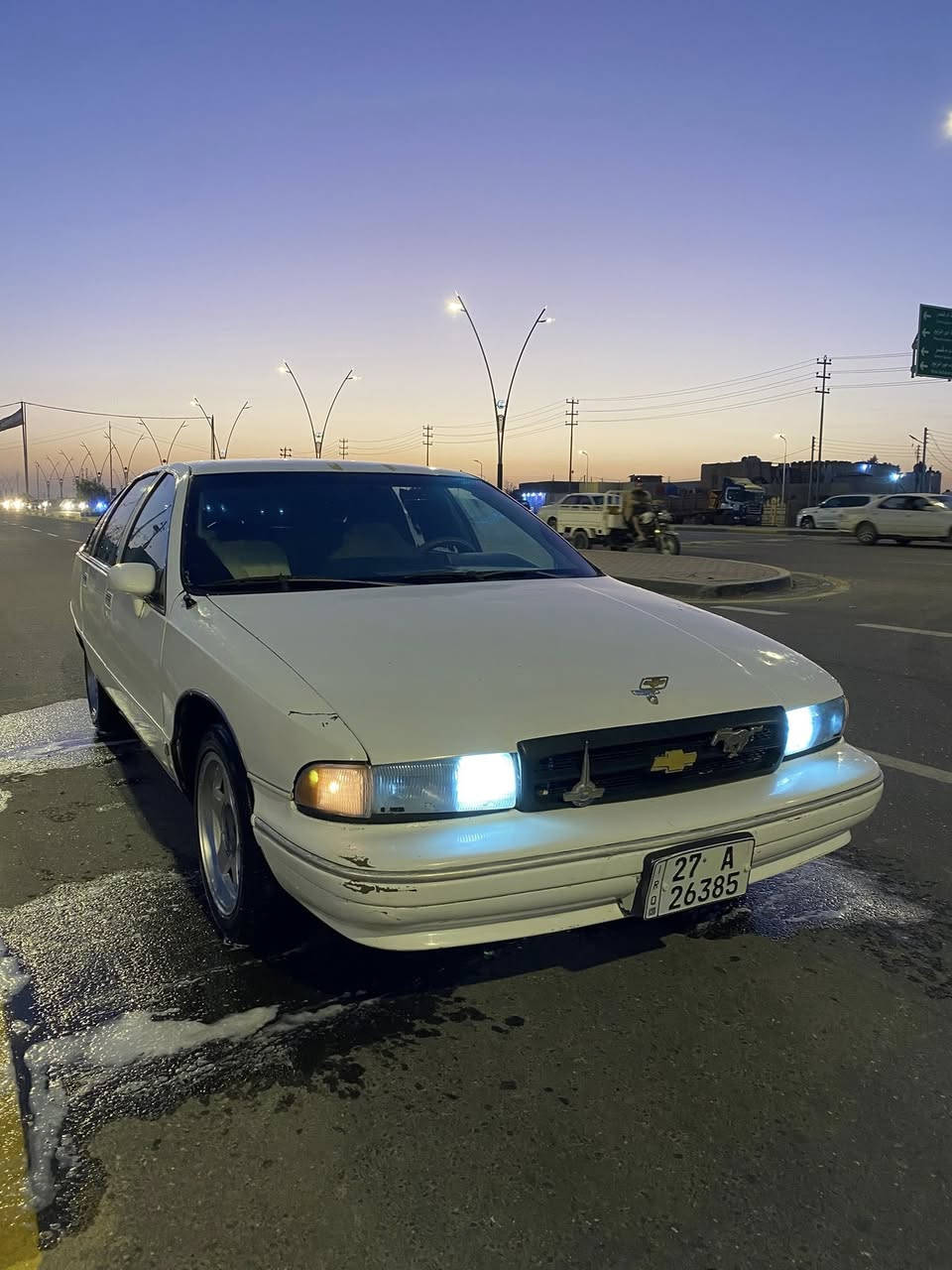 السلام عليكم للبيع شوفرليت دولفين مديل1992سياره جاهزه وجديده كفاله مكينه وكير واكسن وحداده وتبريد مكينه3000VVTام الكلاص كهربائيات شغاله كلها لايت زنون رقم نكليزي شرط التحويل تخم تاير جديد ويل كب جديد عدد5 غرفتها ماروني جديده سياره متعوب عليها ومال جناي ترايك لبغداد للبيع أو مراوس حسب القناعه مكاني بصره السعرر42وبيها مجال قليل أستفسار***********
