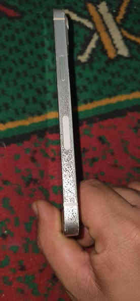 13عادي 
ذاكره 128
بطاريه65
جهاز وتر  بس بي دكمه مال تعلي واكفه 
جهاز مثل ما بصوره كله شغال 
رقم ***********
عنوان مدينه صدر قطاع2 
سعر 325
كارتونه وياه
