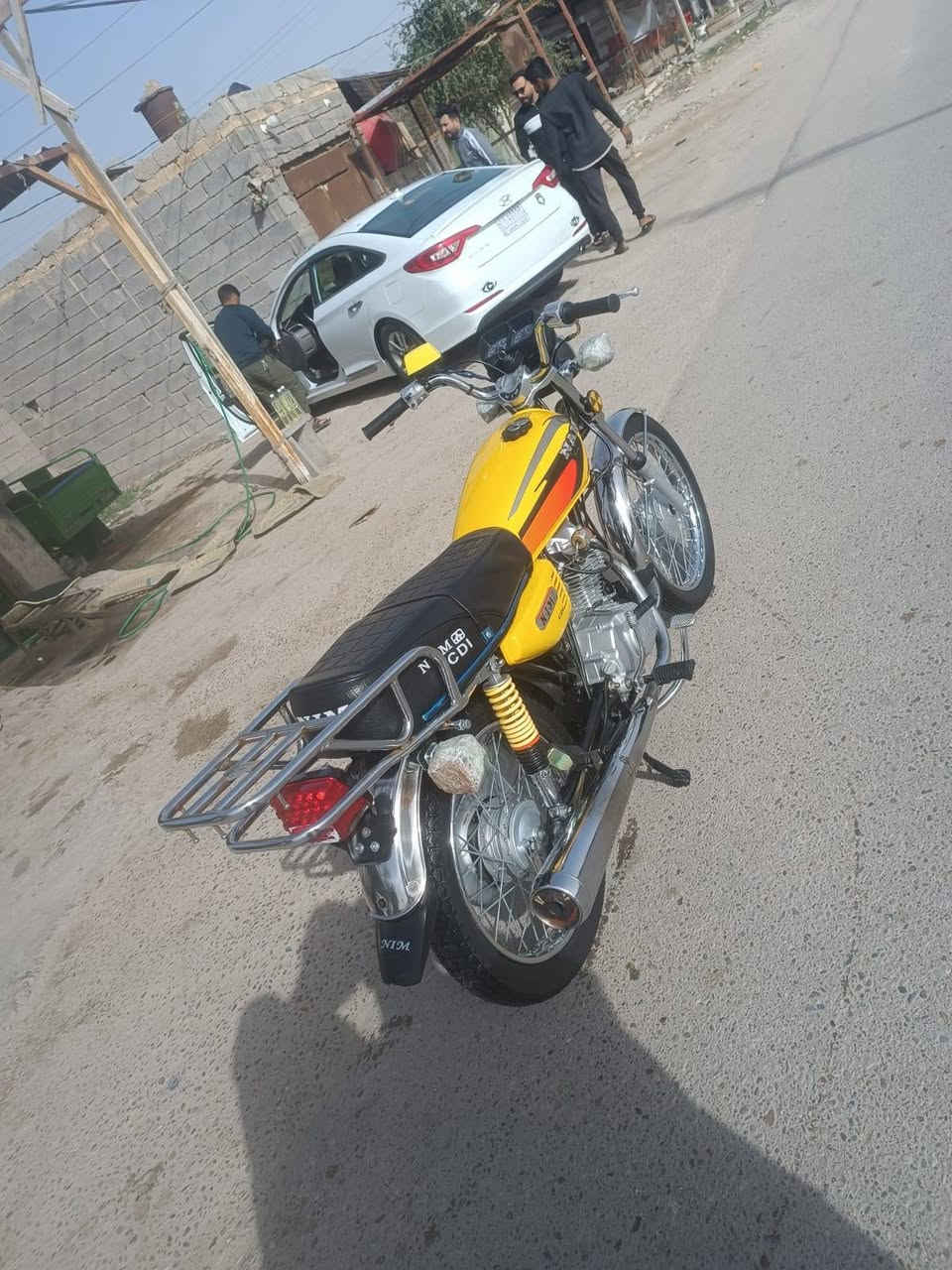 سلام عليكم درجة االمديل 2025كفاله اللون اصفر نوع نامه باب أول السعر 675بيه مجال قليل  الرقم ***********
