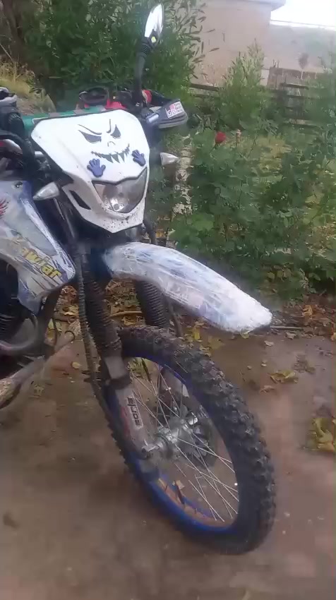 السلام عليكم  قفاز 2023 ماطور نظيف محرك 200 شرط ما مفتوح عنواني القياره ما متوفر على الخاص متوفر على الرقم فقط***********
