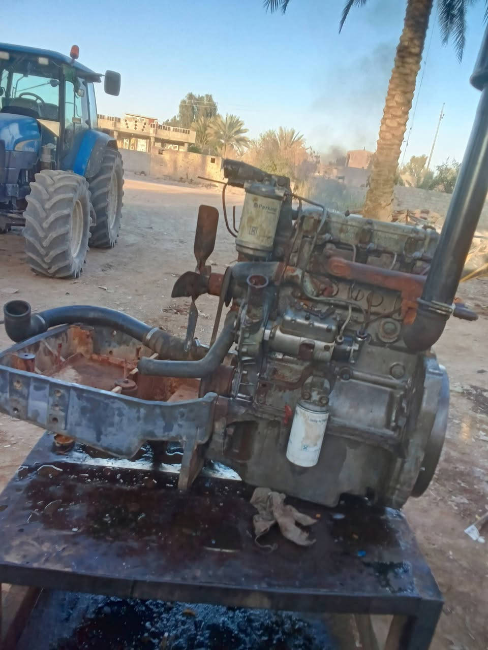 سلام عليكم  للبيع محرك كرفل فوركسن جاهز للعمل تواصل ***********
