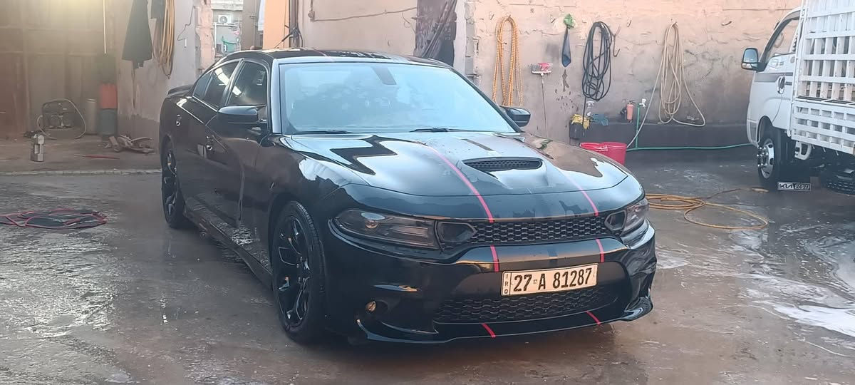 السلام عليكم جارج 2016 اسود رقم ناصريه الدولي باسمي بيع مستعجل 158 وبيها مجال السياره حادثها  خشم الجاملغات الامامي والبنيد وبيه رشات صبغ بس ابيعك حزام السياره ما ناقصها برغي كامله عل اخر حبايه مواصفات عاديه وعليها تعديل يم احمد البياتي مكانها كربلاء *********** وسونار موجود اذا تريد
