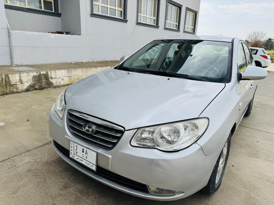 هۆندا ئاڤانتی بڕاوە 2007
گێر و مەکینە و تەبرید بە شەرت
خایس و کەڤەر گۆراو بە شەرت
بێ دەعم و لێدراو کەپسە
تبرید لەمس کوشن جلد و هیتەر
کامل مەسرەفی لێکراوە
نرخی ٤٦ گەڵا و مجال
شوێن قەڵادزێ
***********
