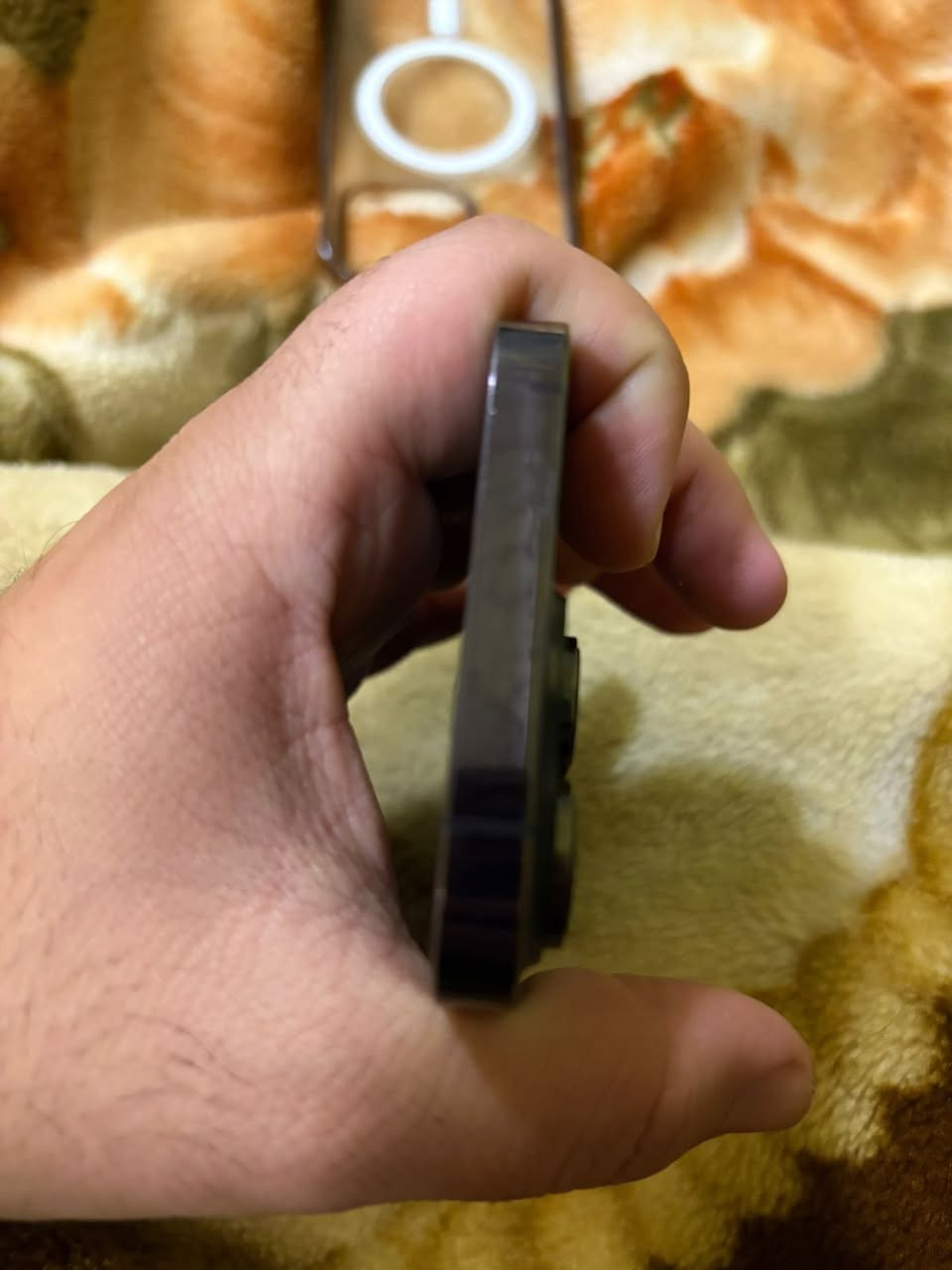 ايفون ١٤ برو ذاكرة  ٢٥٦ لون بنفسجي ممفتوح بطارية ٧٤٪؜ مكاني بغداد حي جامعه السعر ٦٤٠ الف 

***********
