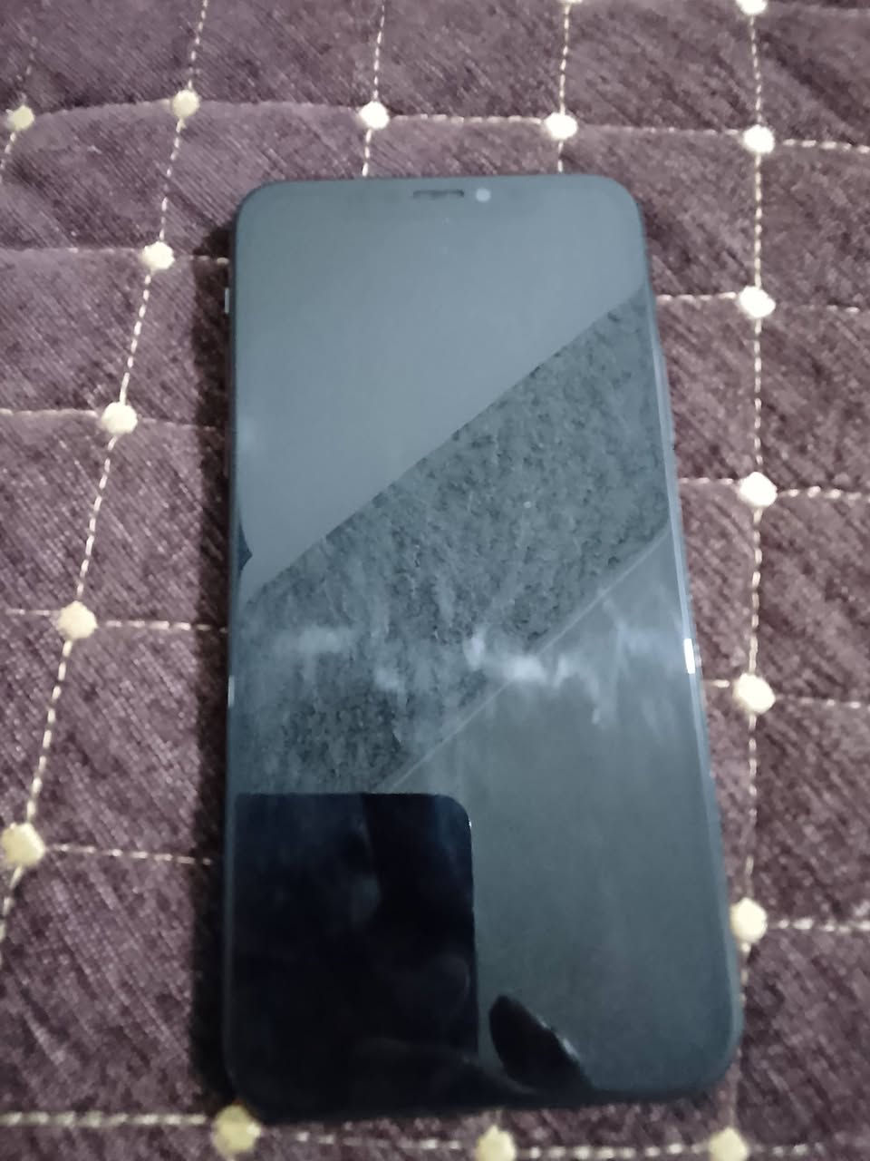 ايفون xs ذاكرة 256 بطارية 64 طفة فجاه وايكلود مابي  فقط بطارية يحتاج اكفلك اذا بي ايكلود يرجع الجهاز قيم واخذة هذا رقمي  بي واتساب ***********
