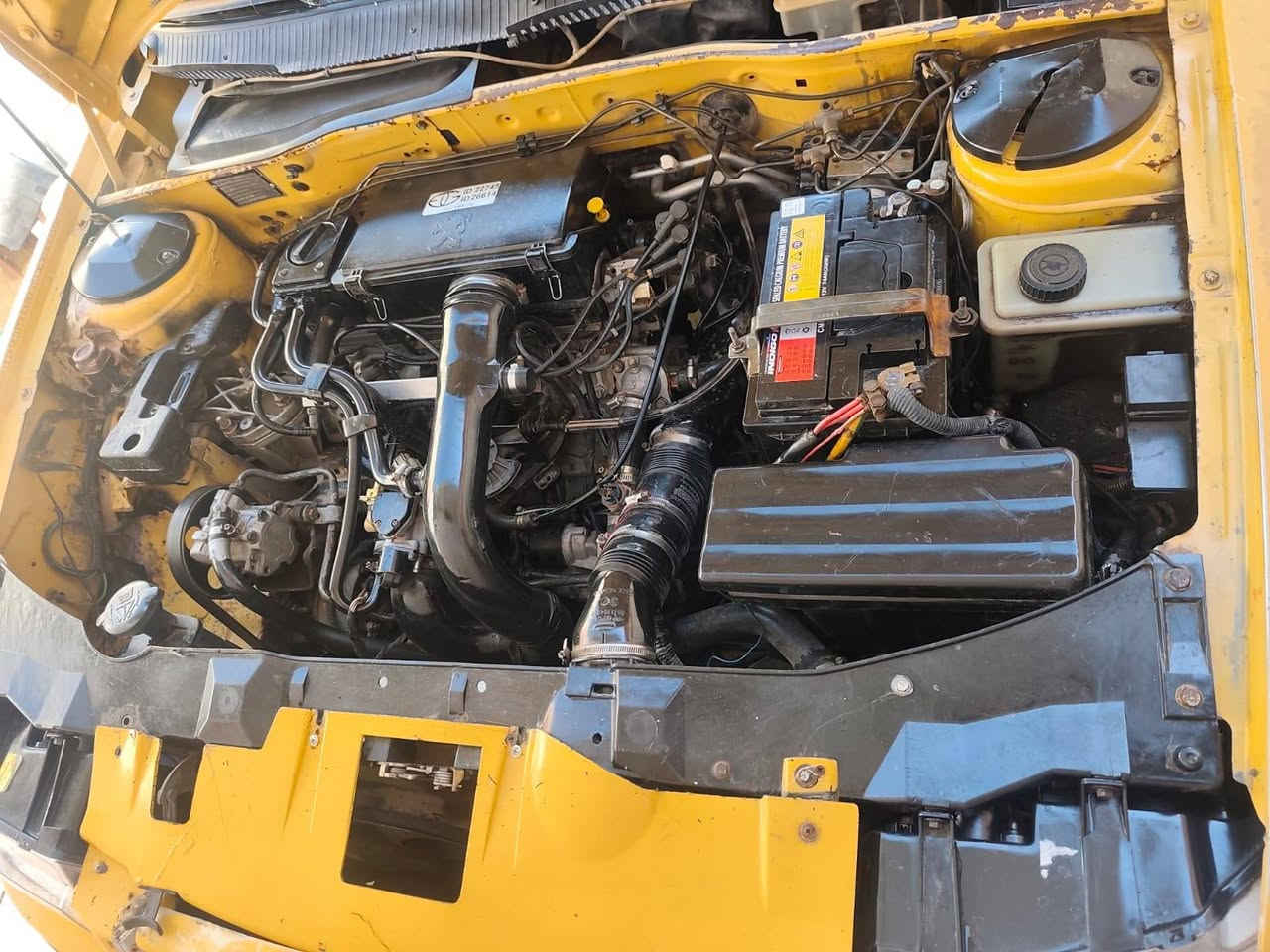 السلام  عليكم سمند 2011
رقم بغداد بسمنه تحويل مباشر 
مكينه بلاد كير بلاد سياره بيه مكينه وكير جدد قبل فتره بدلتهن 
كهربائيات شغاله من دعاميه ل دعاميه 
بدون ضربه وصبغ سياره جديده مال بيت مامتعوبه مدوشمه كاعيه وكشنات سياره جاهزه مابيه اي نقص 
مكانه ديالى المقداديه لاستفسار *********** السعر 29 وبيها مجال ترهم بيع ومراوس
