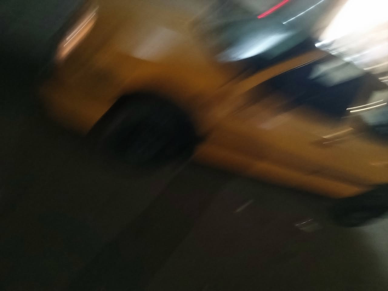 سلام عليكم هذا السياره للبيع او مراوسه اللي يريد يتصل على هذا الرقم                             ***********
