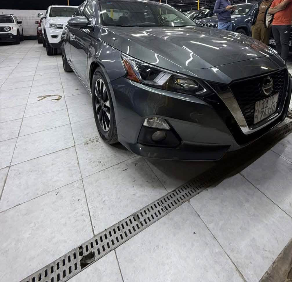 التيما موديل 2020 رقم بغداد الجديد 
بيع مستعجل 10.600 بيها مجال بسيط 
*********** بغداد, العراق
