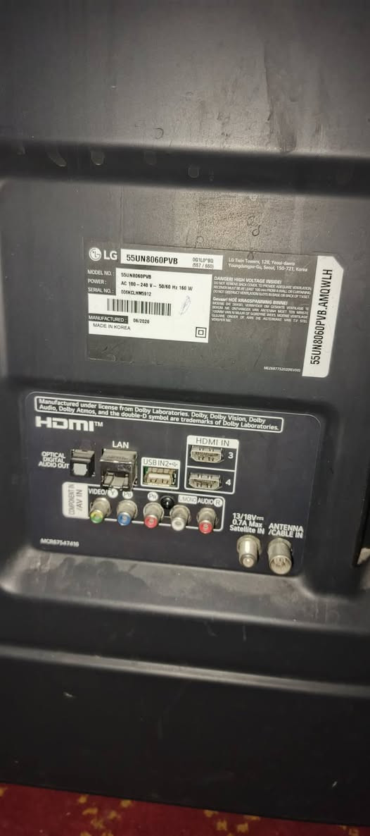 السلام عليكم شاشا البيع LG  أحجم 55السعر 250 شاشه جديده وياه ريموتات ثنين  بس صار بيه كسر بل شاشه مثل ما موضح بل صوره   أخذه تبدل بس  شاشه وشغاله تحياتي الجميع


**إذا كنت صاحب هذا الإعلان وتريد حذفه لأي سبب، رجاءا أرسل رسالة إلى الدعم الفني**