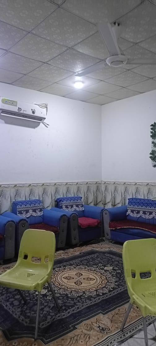 💎 بيت للبيع 💎
على الشارع 
🗺️#الموقع
 البصره كوت ثويني 
🔹قريب السايدين السياحي
🔸 طابو زراعي عراقي 
📝نسخه من الطابو + وكاله
⭕تتكاتب مع صاحب الارض مباشر

🔹المساحه 200M²

🌼يتكون من
2غرفتين
▫️ صاله 
▪️ديوان
🏺مطبخ 
🛞كراج
🌱حديقه
🚾صحيات(داخلي و خارجي)
السطح كونكريت مزفت وكامل

💸#السعر 140 مليون قابل للتفاوض
▫️▪️▫️▪️▫️▪️▫️▪️▫️▪️
💯كافه الخدمات متوفره
✔️البيت على الشارع
🌀ثالث بيت عن الشارع التبليط
⭕ موقع مميز  
▪️مدارس قريبه
▫️ماء حلو كهرباء اناره
▪️شوارع مبلطه
✔️باقي التفاصيل 🔑
***********
