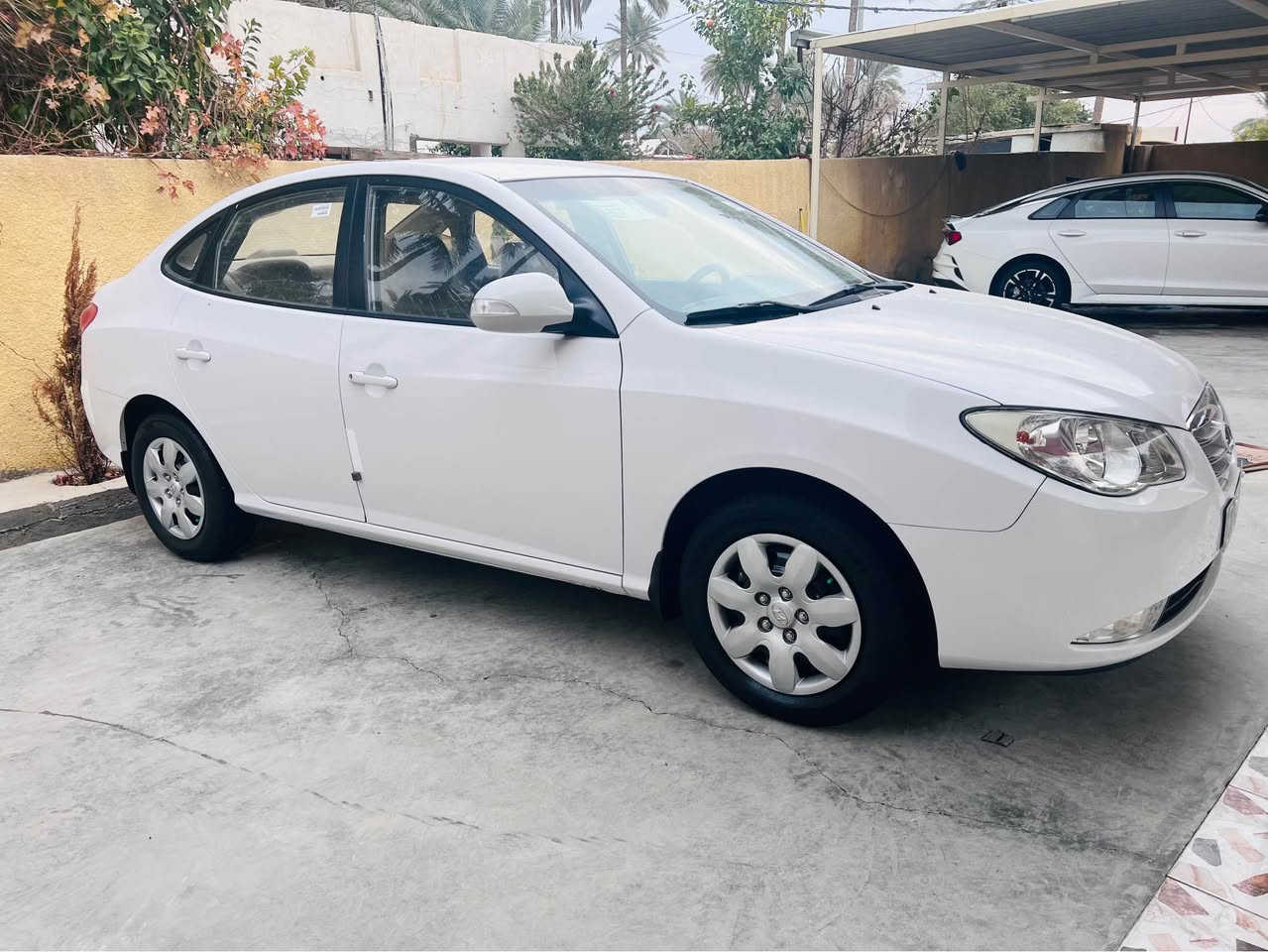 لبيع هونداي النترا موديل 2011 خليجي كفاله عامه حتى دعاميات جديده سياره وضع شركه رقم اربيل انكليزي 
مكينه 1600 ما مفتوحه جديده ماشيه 130 
مكان سياره بابل المركز 
السعر 118 بيها مجال بسيط 
*********** حلة, بابل
