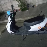 دراجة يادية السرعة 45 قطع المسافة بل شحنة الوحدة 40\50كيلو  السعر \750...