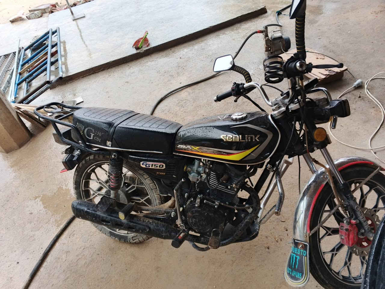 للبيع ايراني 2024 بدون اوراق موطور حال نضيف نشاط نعومه فول 🔥✈️ مكان حديثه بروانه سعر 700 وبي مجال للشراي ***********
