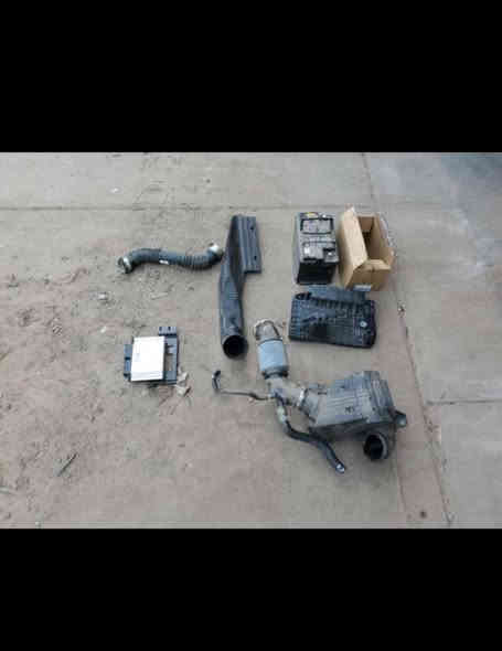 كي فايف k5موديل 2023سياره  لون ابيض صدفي وارد امريكي محرك 1600 تيربو وسياره بدون حادث اصلن   فقط عطل ميكانيك مثل ما موضح بل صوره  وسياره فول  كلش  وسياره عليها دوشمه وترتيب داخل  وكله كامل وسياره تشغيل عند بعد  وبصمه وشاشه كبيره ويل ١٨  حساسات  النقطه العمياء  رادار امامي واخلفي  ورادار جانبي ٢  نضام تحديد مسار نضام ذكي مانع تزحلج  وشحن سلكي امامي وخلفي تبريد  فول  لايت زنون   وتفاصيل بعد اكثر تواصل عله رقم ***********  وتساب مجود اليحب يتواصل والسعر 220$ وبيها مجال الطيبين والجناين
