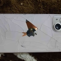 آيفون ١٣ • ١٢٨ • ضهره مكسور