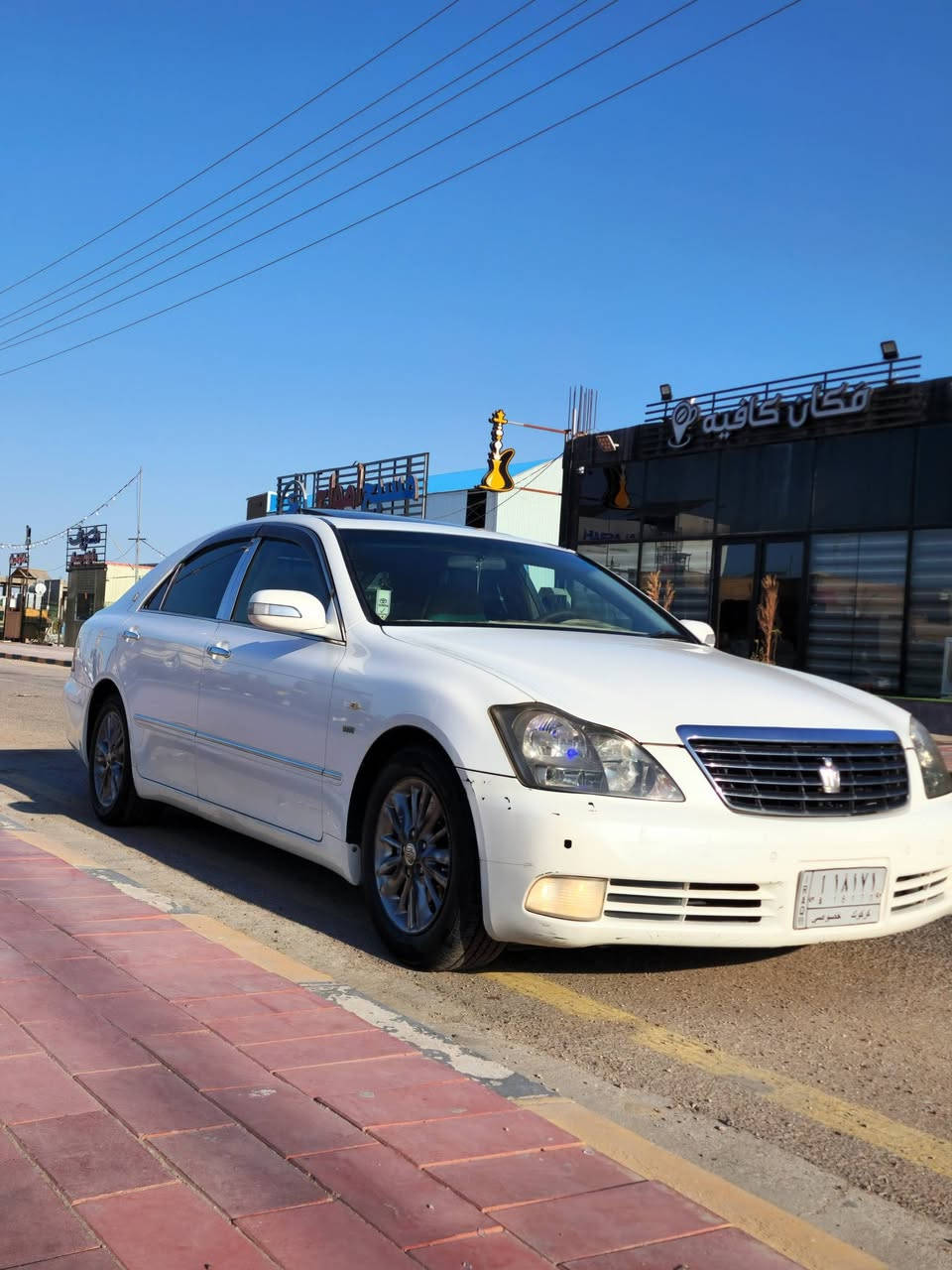 السلام عليكم شاهينه للبيع موديل 2004 شاصي 82 رقم كركوك مدفوع كمرك  وضريبه صاعده هزه  المواصفات 6 بصمات فتحه سقف 4 كشنات جلد مري شفط جام عن بعد يصعد وينزل ع الريمون  ثلاجه 3 قطع بردات لايت 5 قطع دوار  مانع انزلاق ارضيه جلد  كامره دواره تحويره الفوك امارات الجوه نجف كير ومكينه  جدد تبريد ثلج ثلاث قطع  مكفوله كص ونقل جثه السياره بسم شخص مو شركه يسوي وكاله عامه  خاصه بلمركبه يعني الك حق انته تداور السياره بدون ماتحتاج الراعي السياره مكفوله فقط الجاملغ الوره دحجه ستوته ونصبغ السعر 125 وبيها مجال مكاني النجف  للاستفسار ***********
