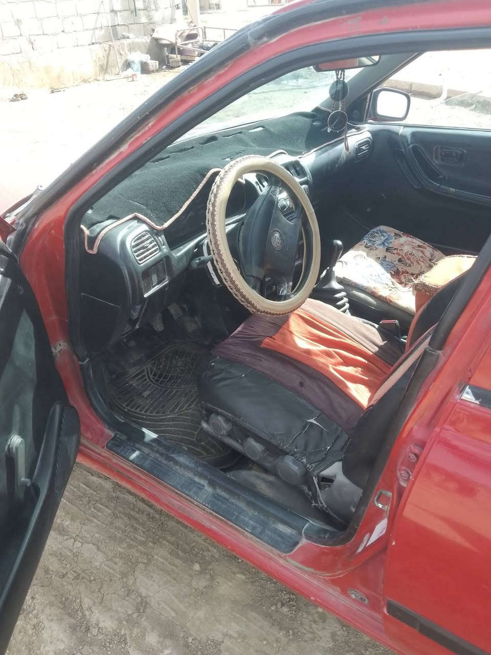 سلام عليكم نيسان صني موديل 92حجم 16للبيع يرهم مراوس معه فگتره حسب التفاق خابر ‏‪***********‬‏
