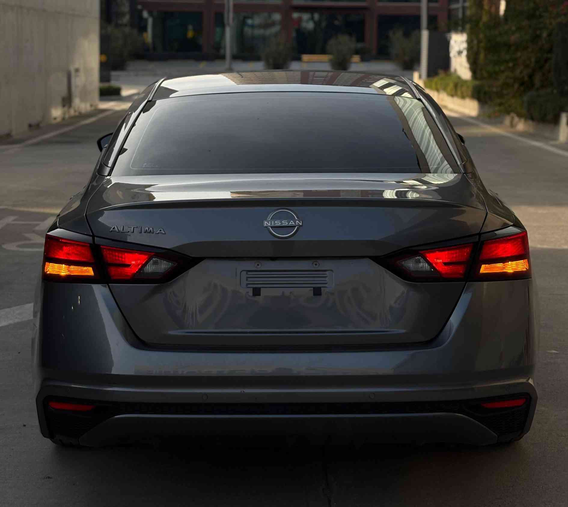 نيسان ئالتيما 2024 مواسەفات S : 
تەنها 26,000 روشتووه
جاملغ و بونيدى بوياخه بى ناووكرتن
و جاملغى سەكن كليرى ئەمريكايه
سيتى راديتر بيلاديه سەيارەکە زور جوانه

سعر لە کۆمێنت داوابکە ڕاستەخۆ بۆت دیت 📩 

گێر و مەكينه و رادار و بەرد به شەرت
ژماره كاتيه دوو مانكى لەکەلە بو رەقم

ژمارەی خاوەنی 
***********
وەتساب
