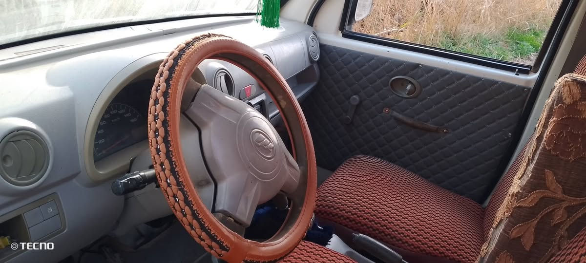 سياره ليفان موديل ٢٠١٣ للبيع
ديالى بعقوبة ***********
