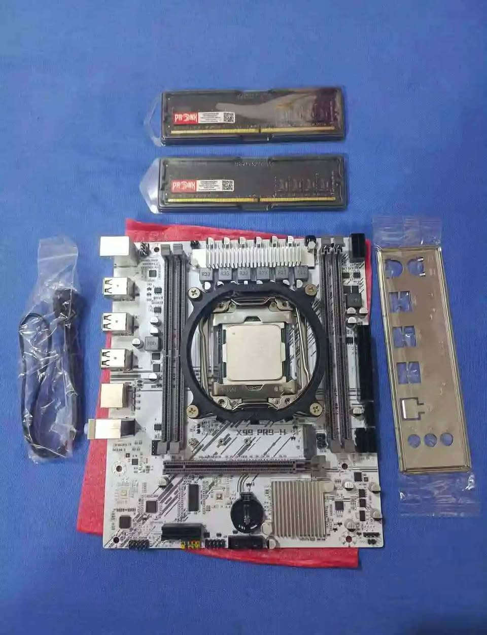واكو بعد قطع هواي اي شي تريده راسلني
واكو كومبو زيون ب١٠٠
E5 2670 12n 24c
16g 8x2 ddr4
X99 r9 كربلاء, العراق


**إذا كنت صاحب هذا الإعلان وتريد حذفه لأي سبب، رجاءا أرسل رسالة إلى الدعم الفني**