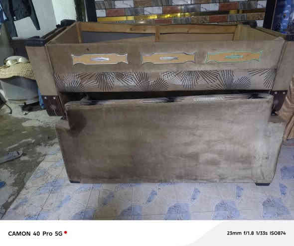 تخم للبيع 16 نفر 350 الف الهاشمية حي العسكري للتواصل ***********
