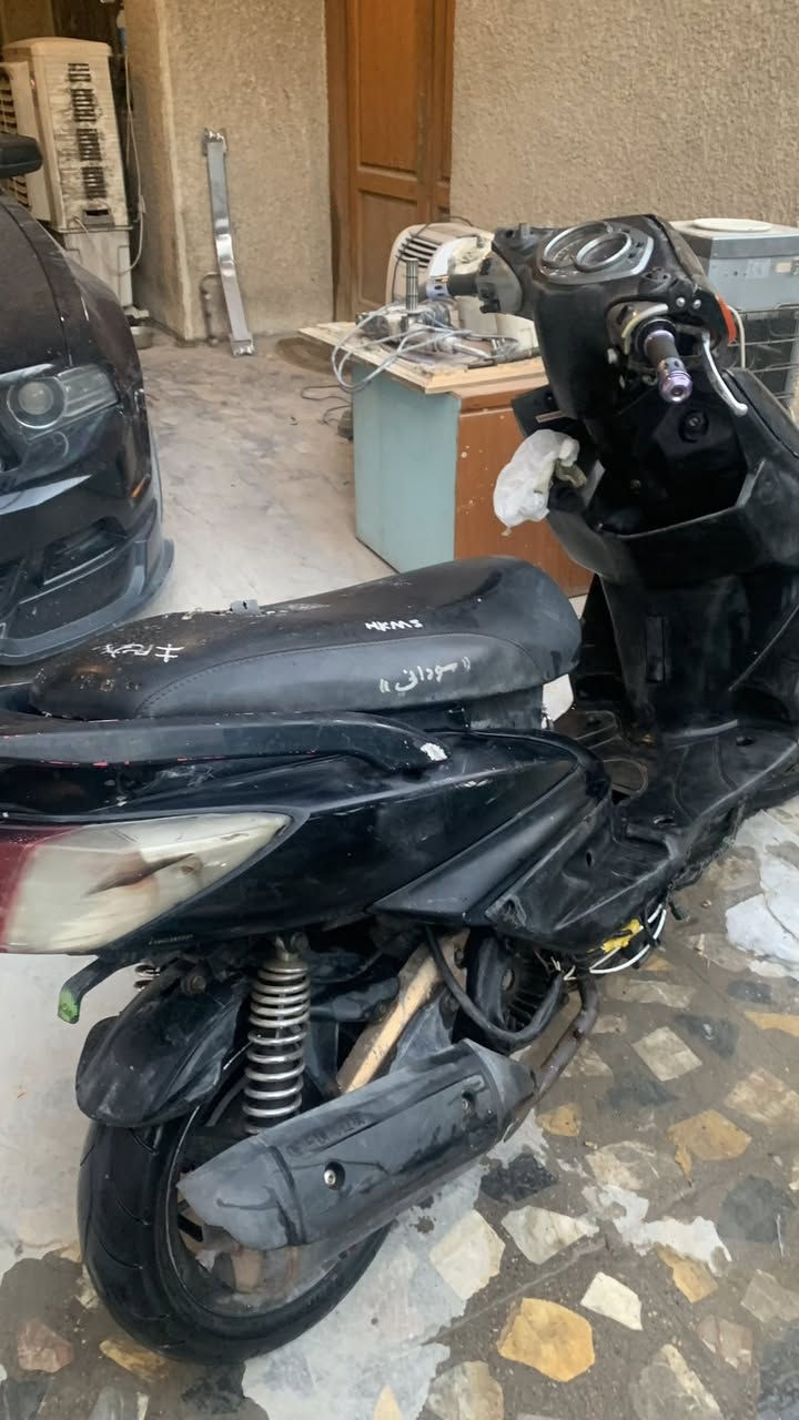 سكنس فحل للبيع السبعه موجوده القبق مال بانزين ينفس وتاير امامي جديد وكلج خلفي رياضي ب400وبيهت مجال مكاني حريه حي العدل ما متواجد فيس هذا رقمي ***********
