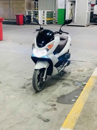 بي سي اكس جيل الاول ياباني شرط مثل الي بالصورة دراجه كلش حلوة بالعافيه...