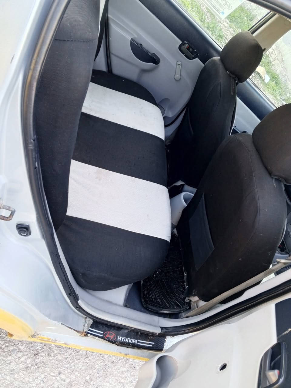 اكسنت موديل 2007 الشرعي بل موصل يحول رقم مثنى مصفره كامل من الغرامات السياره ضرار بل دير الخلفي بي دخل الباقي كفاله بس كير عادي محرك 14   *********** .*********** السعر 67 بي مجال قليل مكان السياره حي الوحده  اقساط ما ابيع
